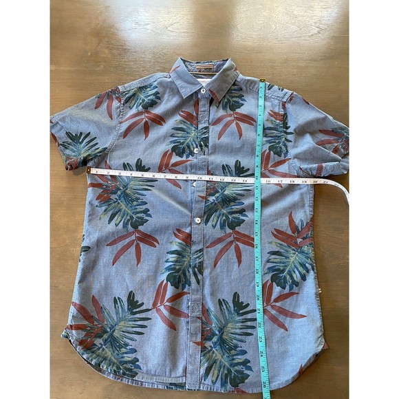 Demin and Flower Button Shirt Size Small Ricky Singh Slim Fit Cotton Blue EUC - Picture 7 of 10